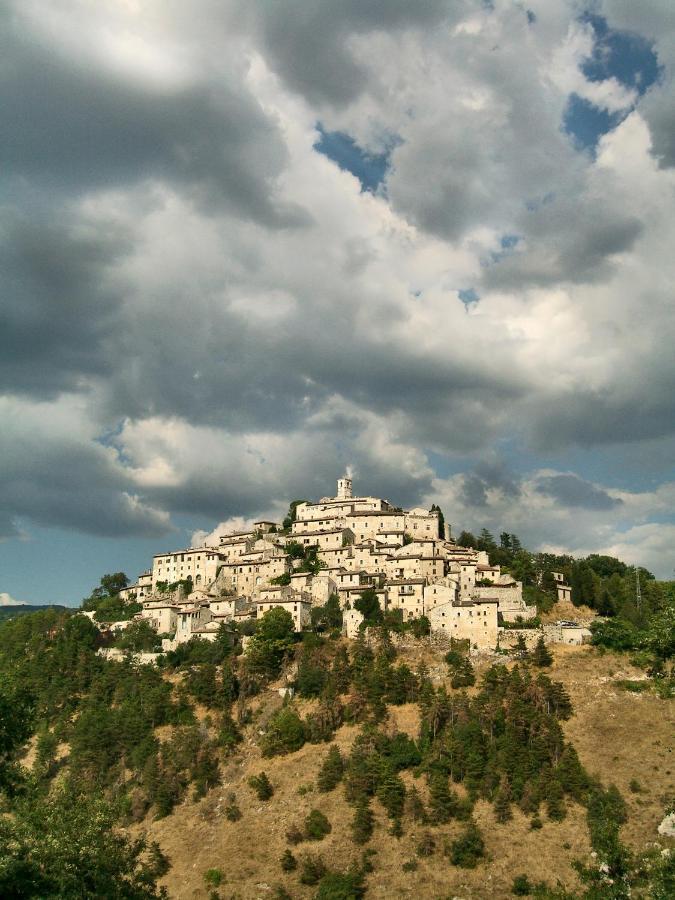 Albergo Diffuso Crispolti Labro Zewnętrze zdjęcie